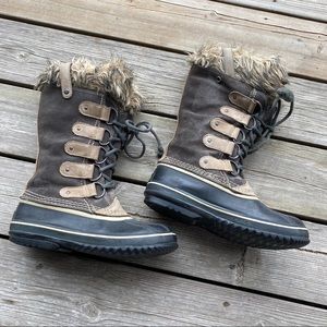 Sorel Joan Of Arctic Dark Brown Boots